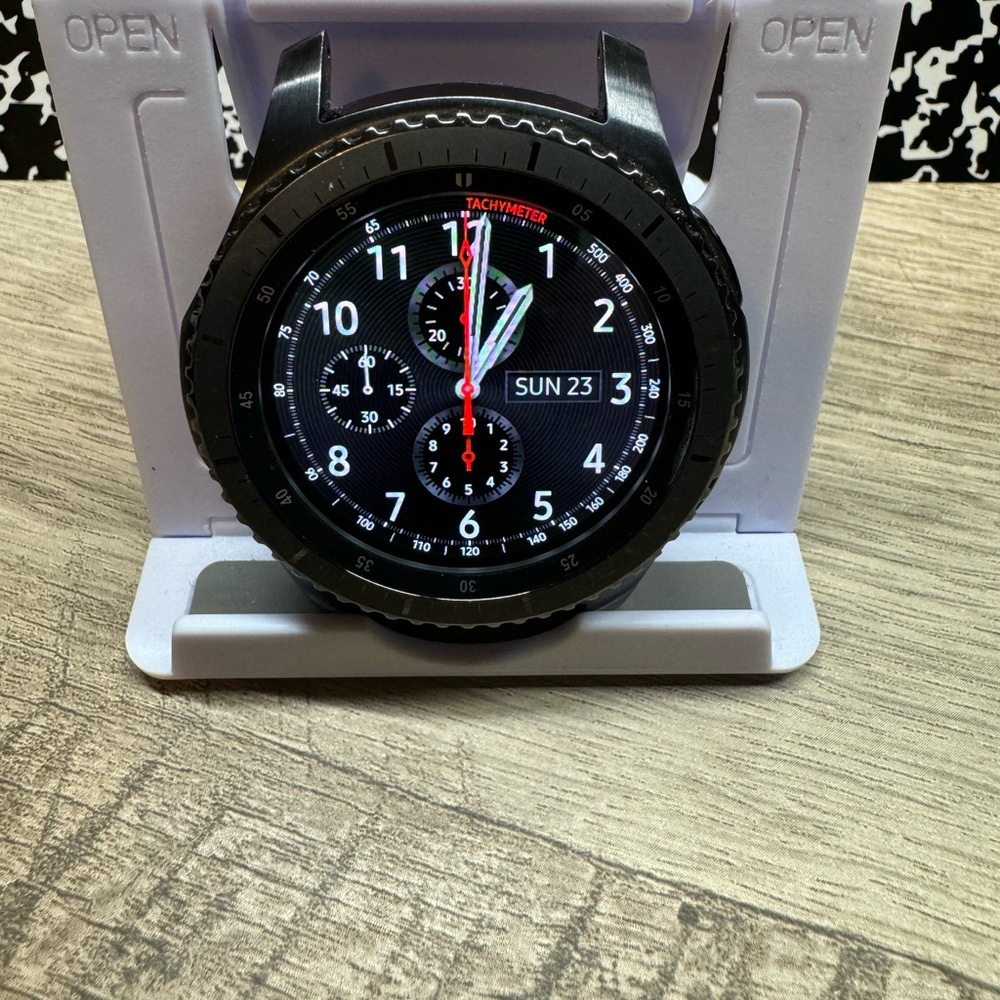 Samsung Gear S3 Frontier GPS/LTL  SM-R760T 46mm in Dark Gray Very Good  1157